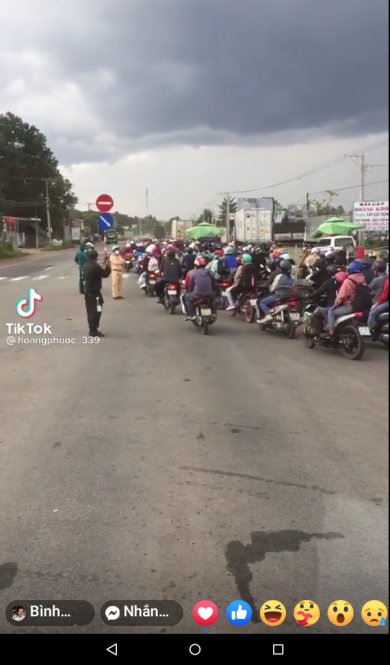 Rủi May Mùa Dịch