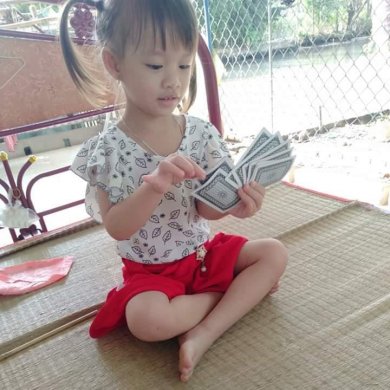Máu Đỏ Đen