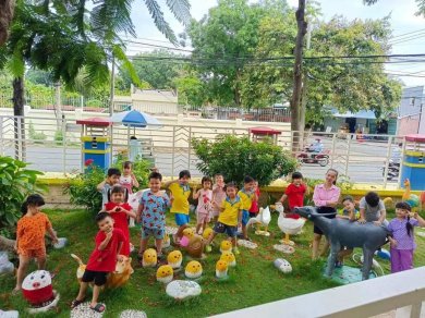 Những Búp Hồng Xinh