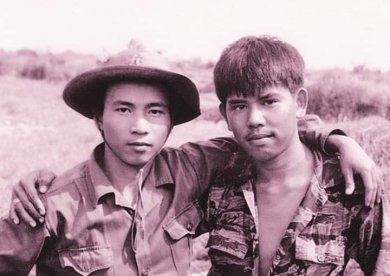 Đôi Bạn Đôi Bờ